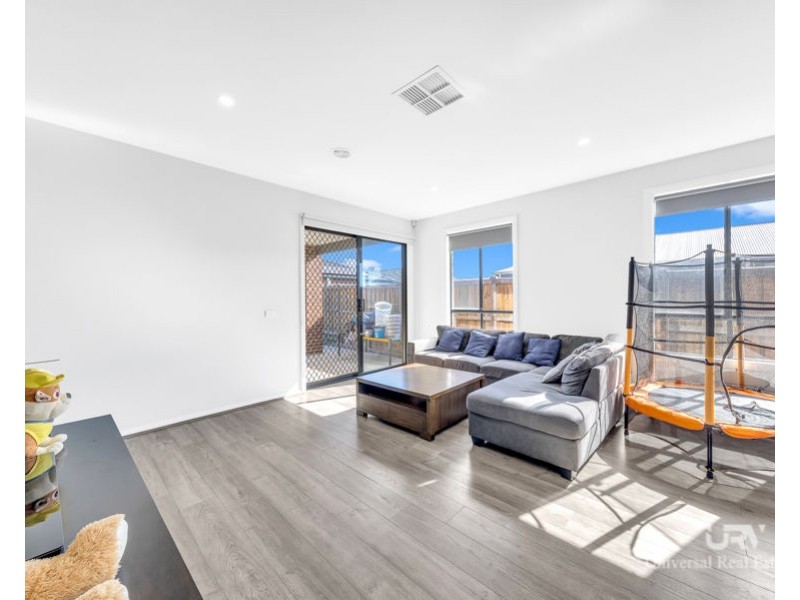 22 Waratah St, Beveridge VIC 3753