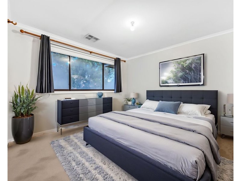 92 Hothlyn Dr, Craigieburn VIC 3064