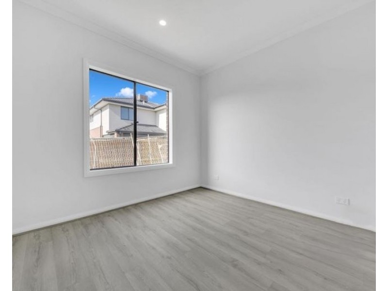 66 Madura Promenade, Mickleham VIC 3064