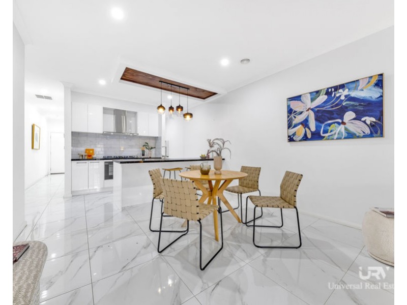 23 Hollington Drive, Mickleham VIC 3064