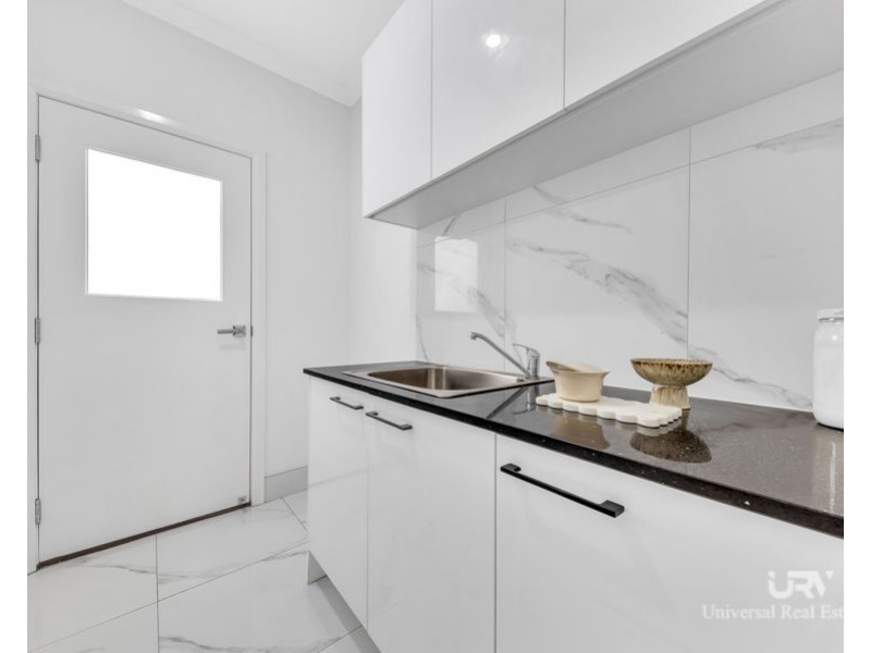 23 Hollington Drive, Mickleham VIC 3064