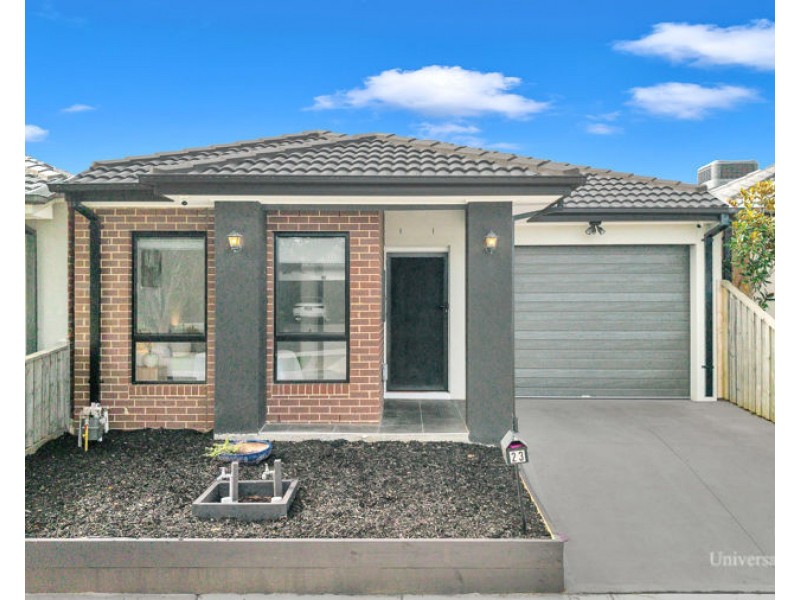23 Hollington Drive, Mickleham VIC 3064