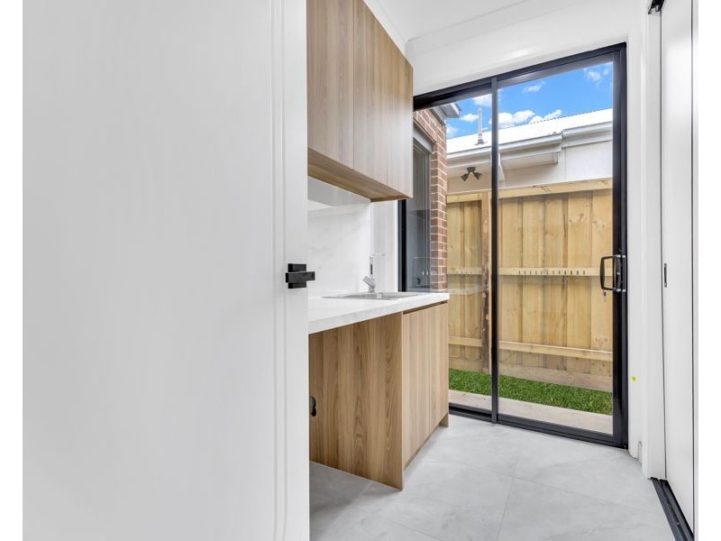 14 Pyrus Cres, Mickleham VIC 3064