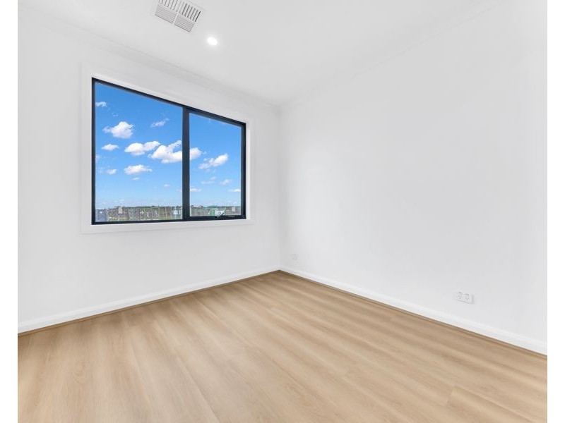 14 Pyrus Crescent, Mickleham VIC 3064