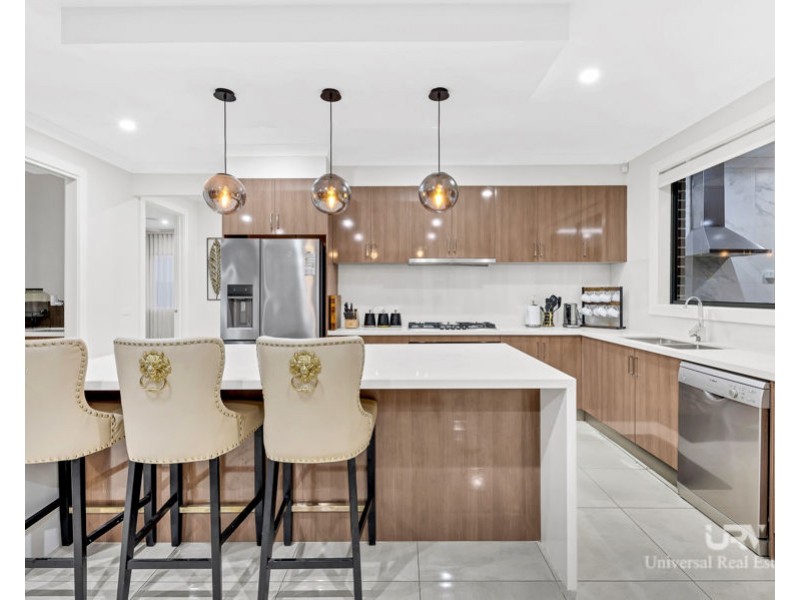 47 Falstone Circuit, Mickleham VIC 3064