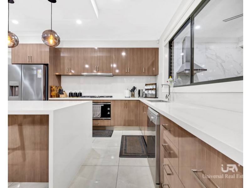 47 Falstone Circuit, Mickleham VIC 3064