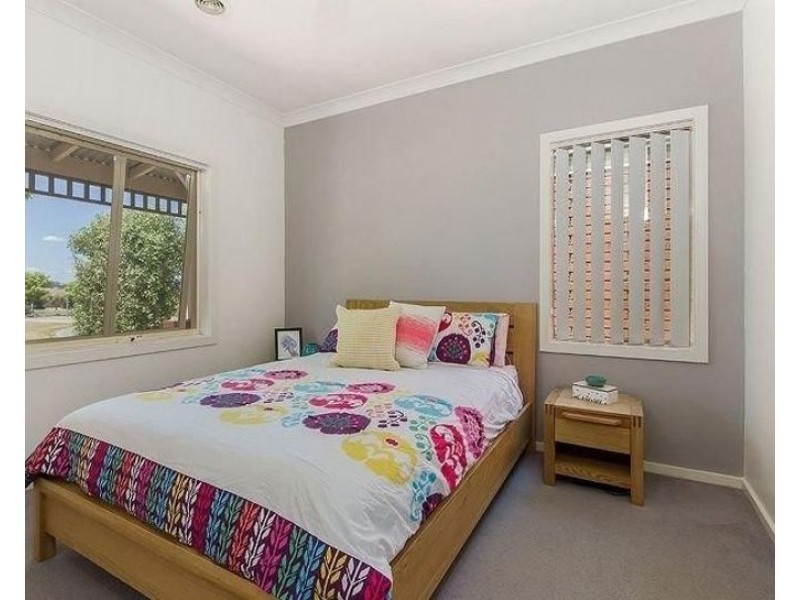 84 Hamilton Hume Parade, Craigieburn VIC 3064