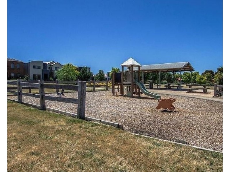 84 Hamilton Hume Parade, Craigieburn VIC 3064