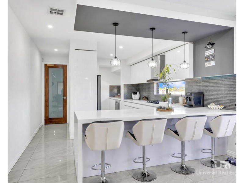 41 Lokeport Parkway, Mickleham VIC 3064