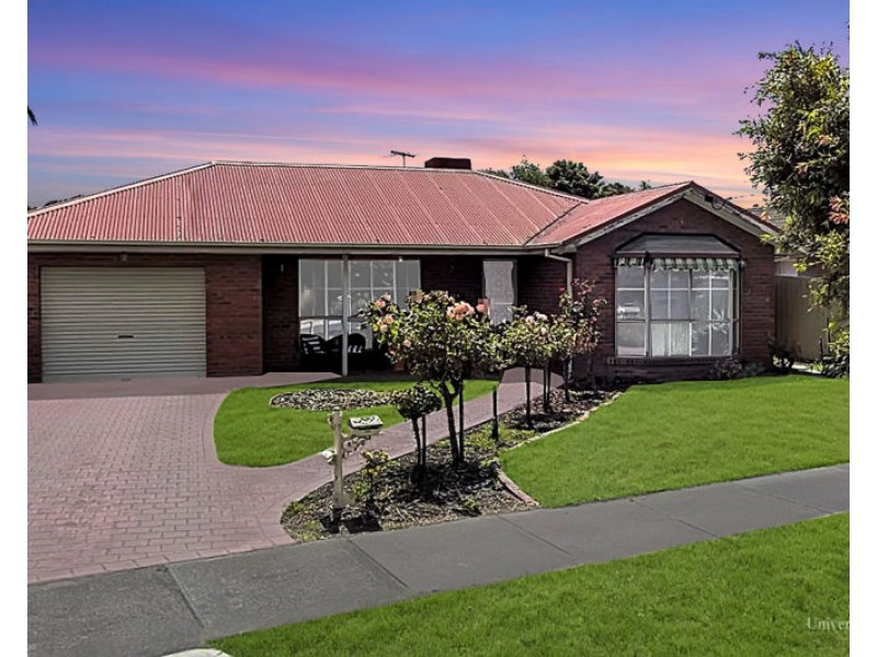 87 Hanson Road, Craigieburn VIC 3064