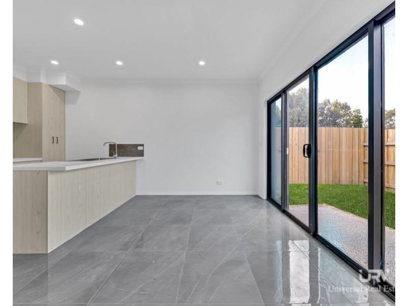 12/17 Mambourin Street, Werribee VIC 3030