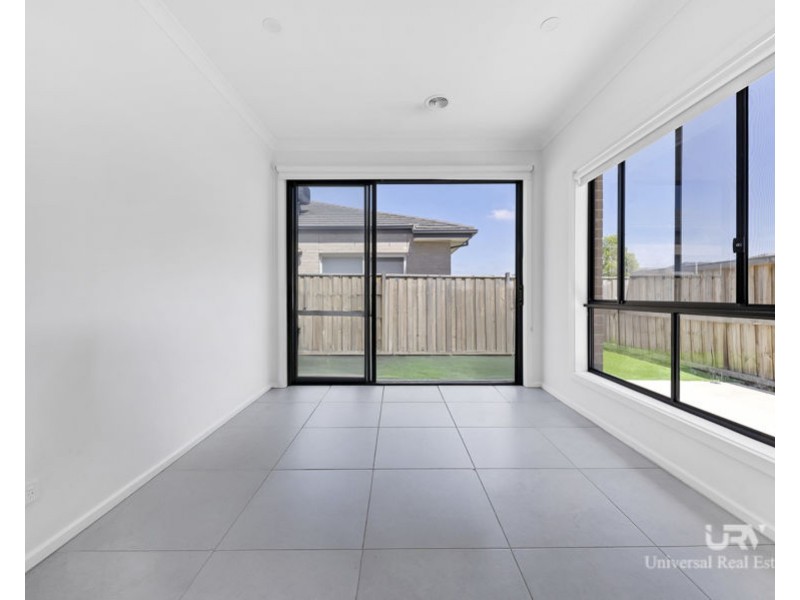 252 Toyon Road, Donnybrook VIC 3064