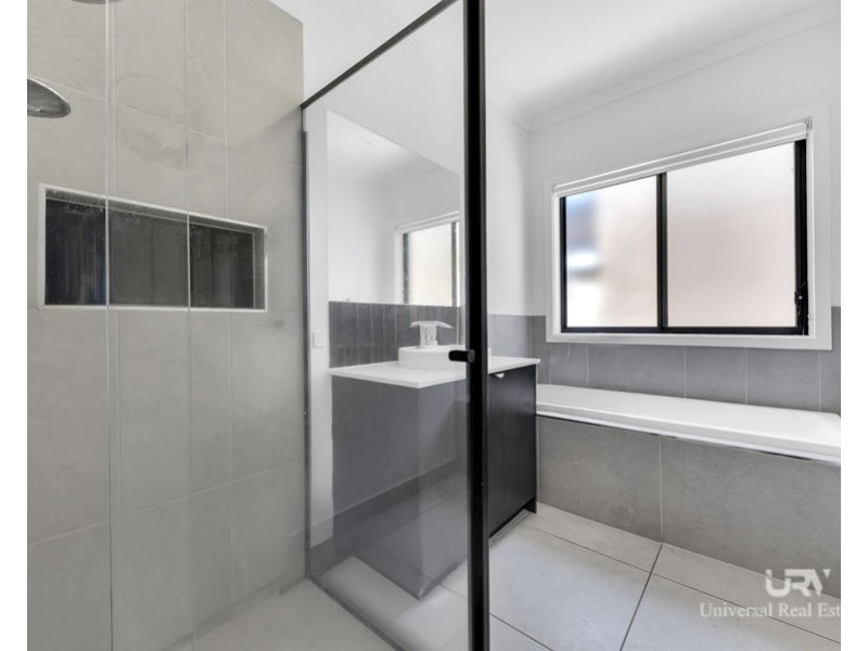 252 Toyon Road, Donnybrook VIC 3064