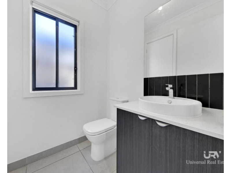 252 Toyon Road, Donnybrook VIC 3064