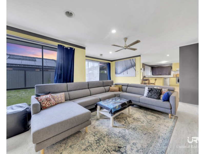 165 Hothlyn Drive, Craigieburn VIC 3064