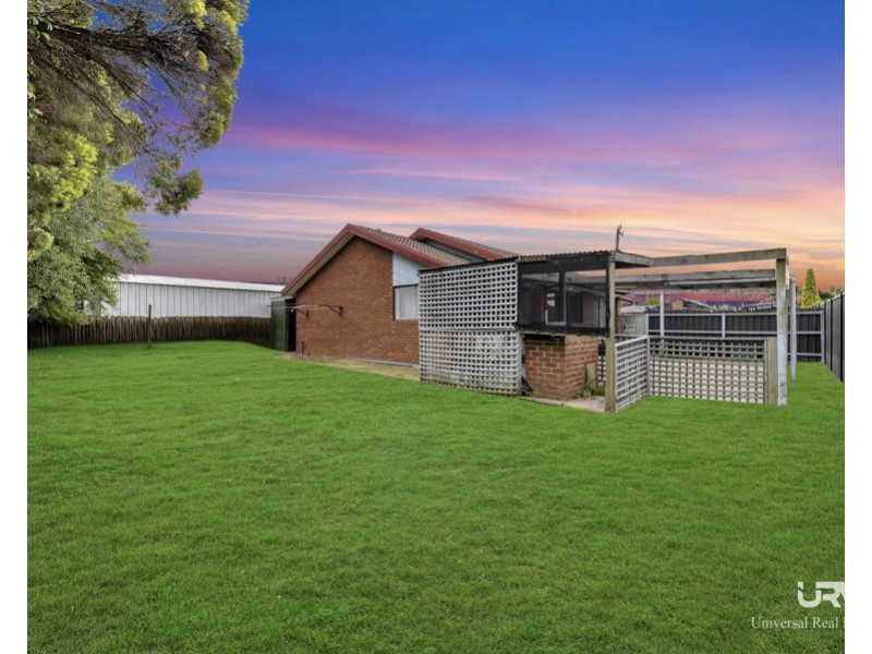 165 Hothlyn Drive, Craigieburn VIC 3064