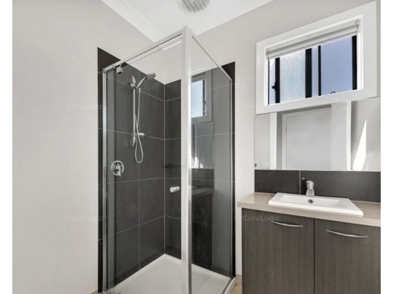 39 Albion Crescent, Mickleham VIC 3064