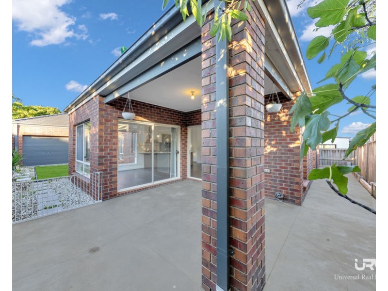29 Lauderdale Drive, Craigieburn VIC 3064