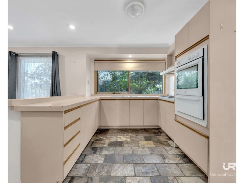 6 Leigh Court, Craigieburn VIC 3064