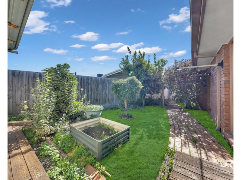 6 Leigh Court, Craigieburn VIC 3064