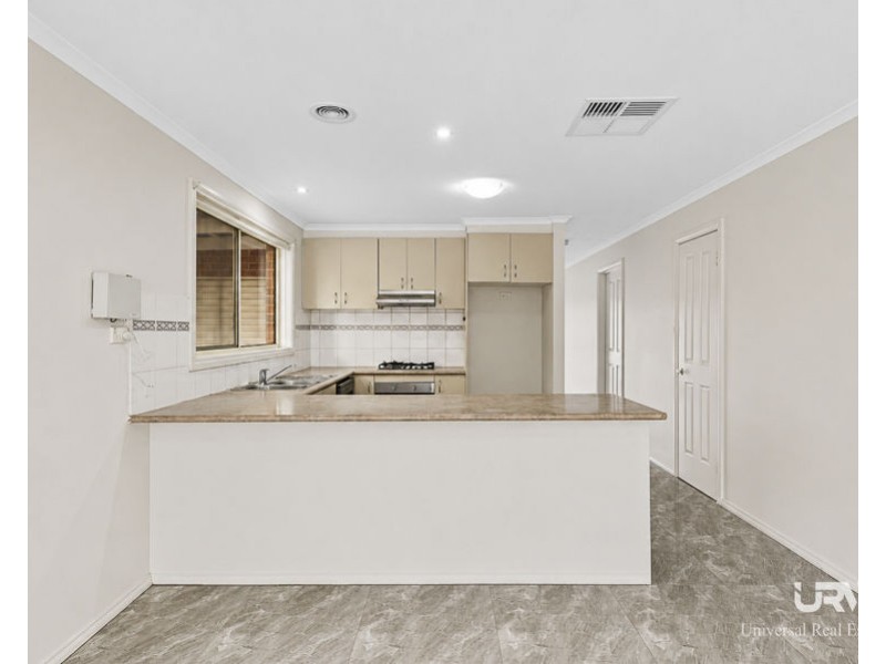 41 Woodlea Crescent, Craigieburn VIC 3064