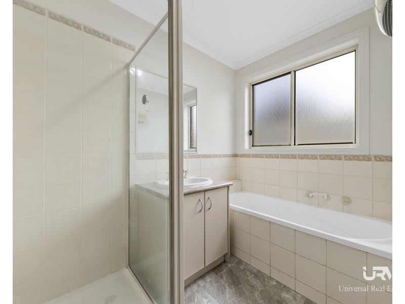 41 Woodlea Crescent, Craigieburn VIC 3064