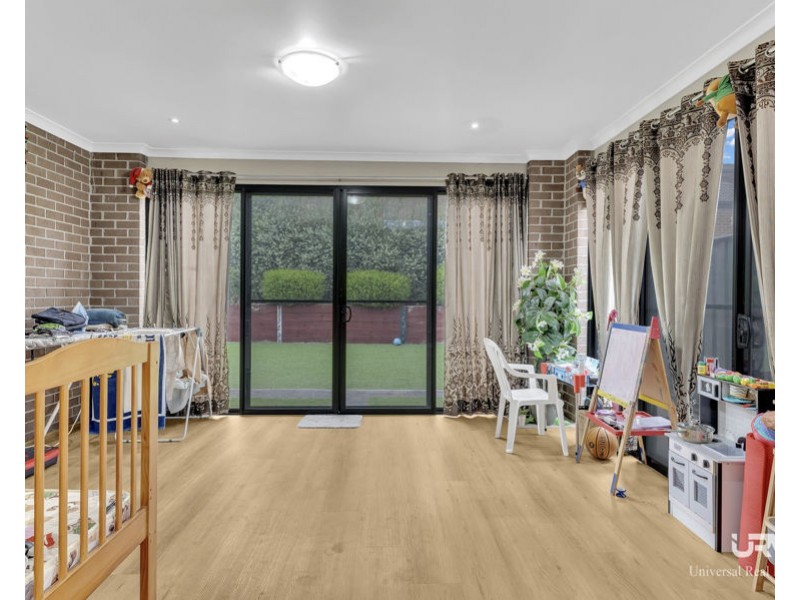4 Ben Loman Circuit, Craigieburn VIC 3064