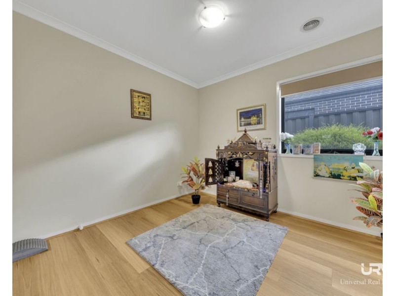 4 Ben Loman Circuit, Craigieburn VIC 3064