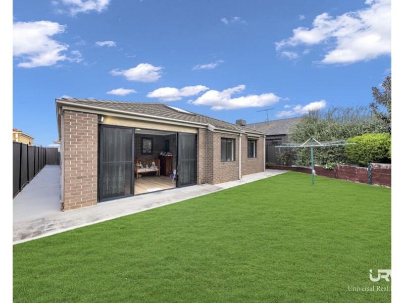 4 Ben Loman Circuit, Craigieburn VIC 3064