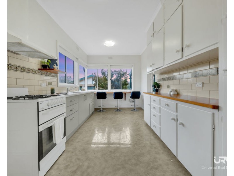 34 Powlett Street, Kilmore VIC 3764