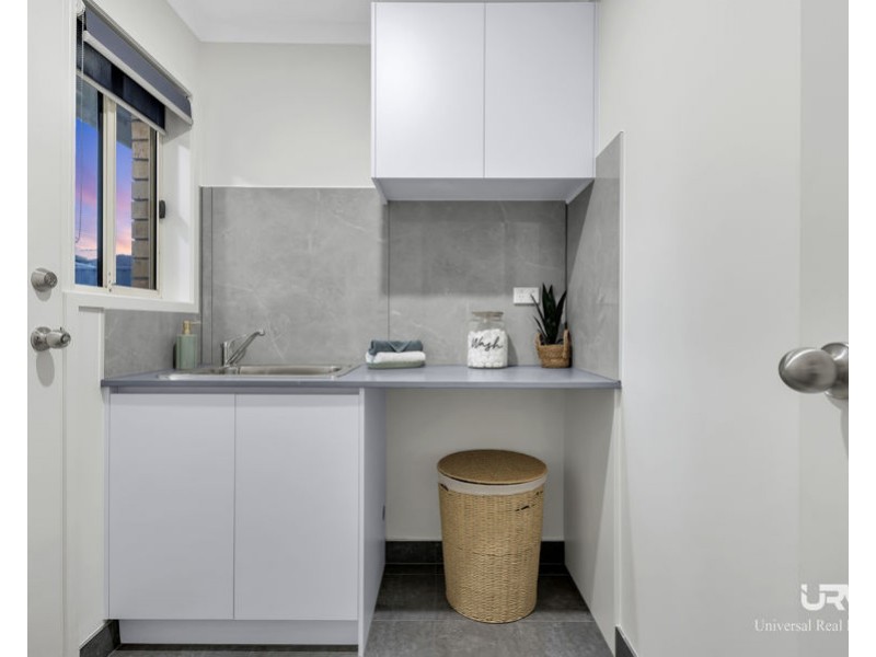 23 Pinnock Avenue, Roxburgh Park VIC 3064