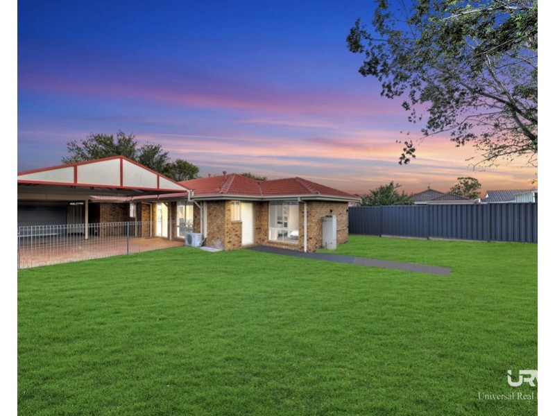 23 Pinnock Avenue, Roxburgh Park VIC 3064