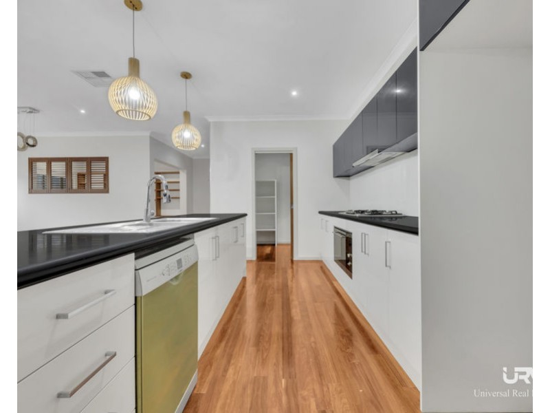 6 Vali Road, Craigieburn VIC 3064