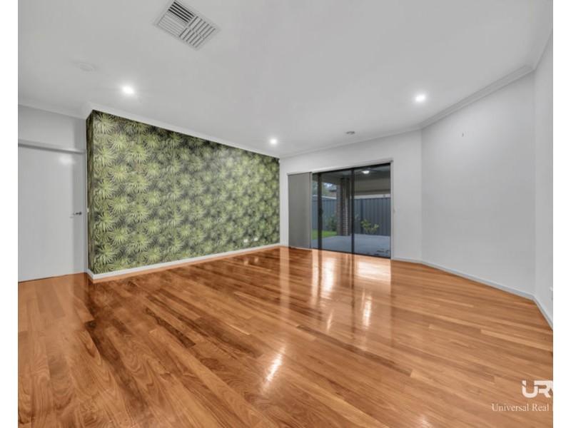 6 Vali Road, Craigieburn VIC 3064