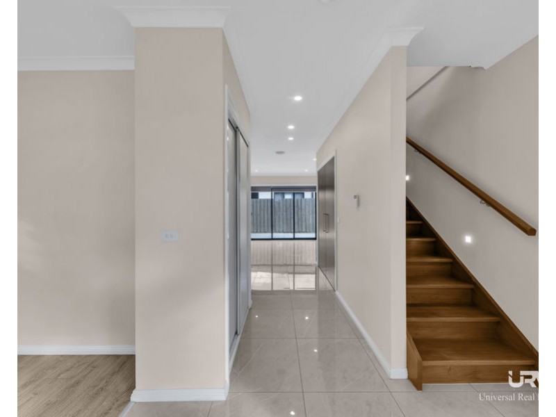 4 Turmeric Avenue, Mickleham VIC 3064