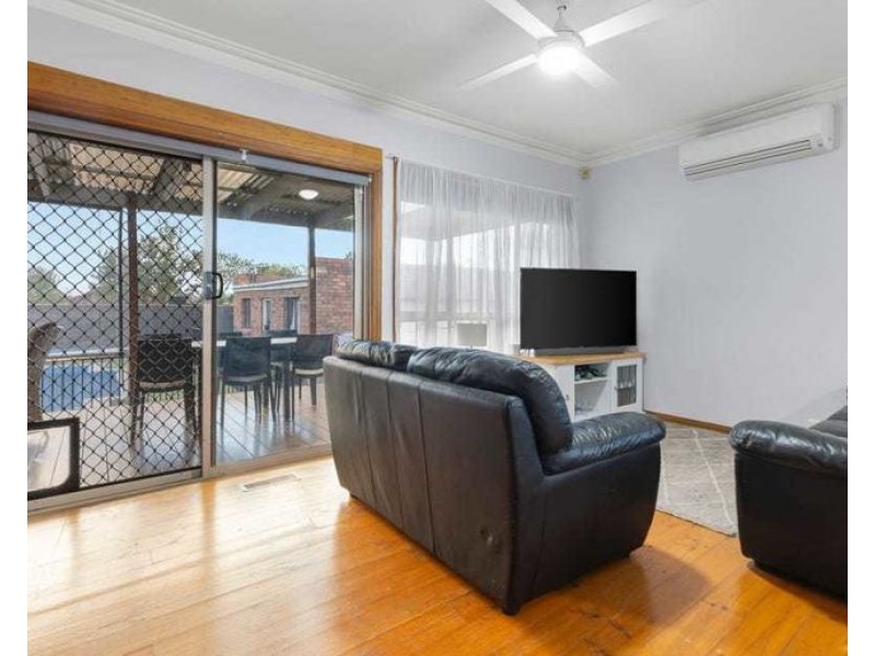 14 Waverley Court, Craigieburn VIC 3064
