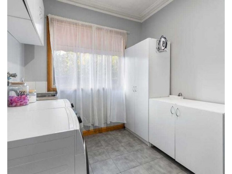 14 Waverley Court, Craigieburn VIC 3064