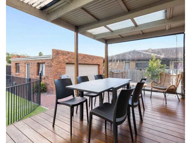 14 Waverley Court, Craigieburn VIC 3064