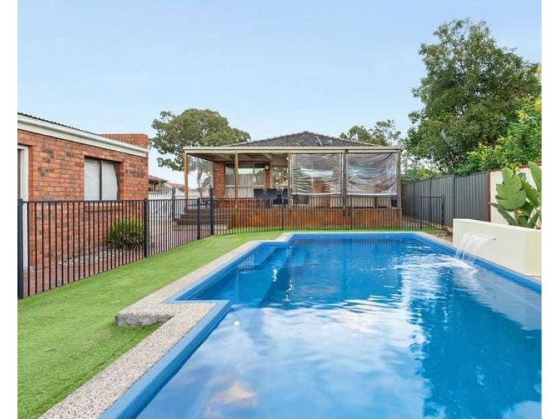 14 Waverley Court, Craigieburn VIC 3064