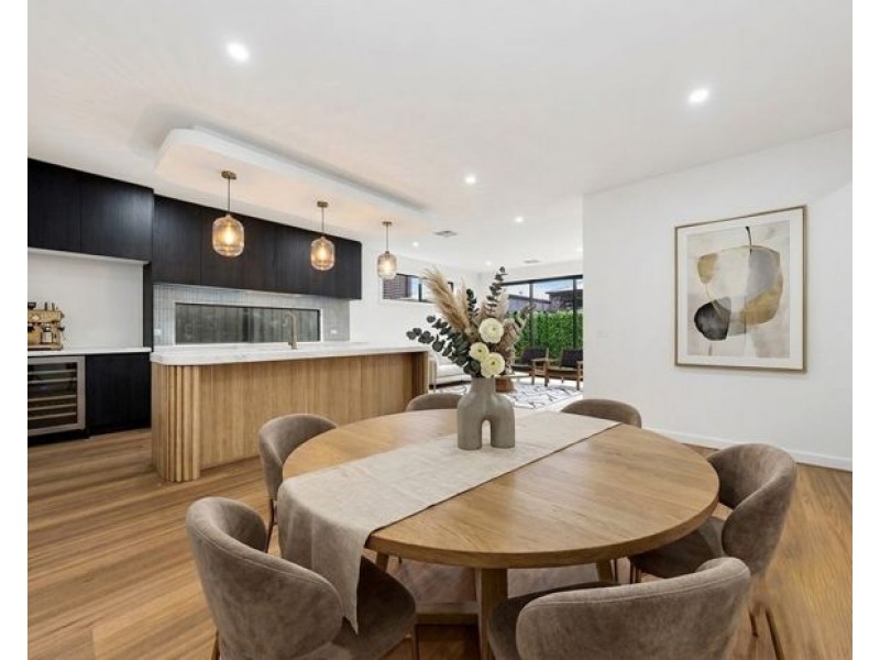 28 Powderbark Crescent, Mickleham VIC 3064