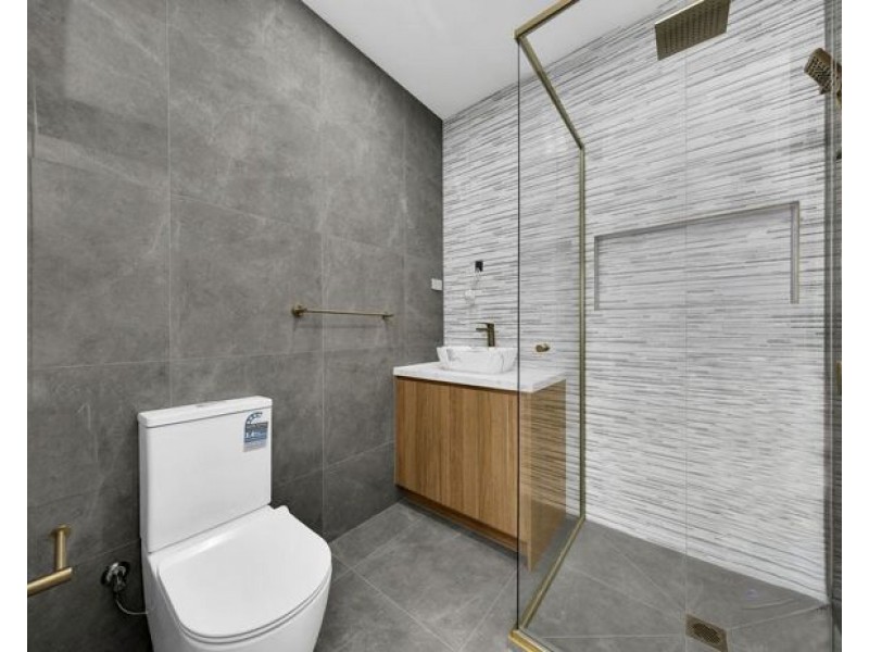 28 Powderbark Crescent, Mickleham VIC 3064