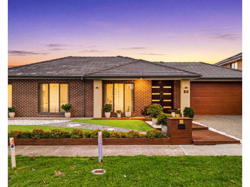 47 Falstone Circuit, Mickleham VIC 3064