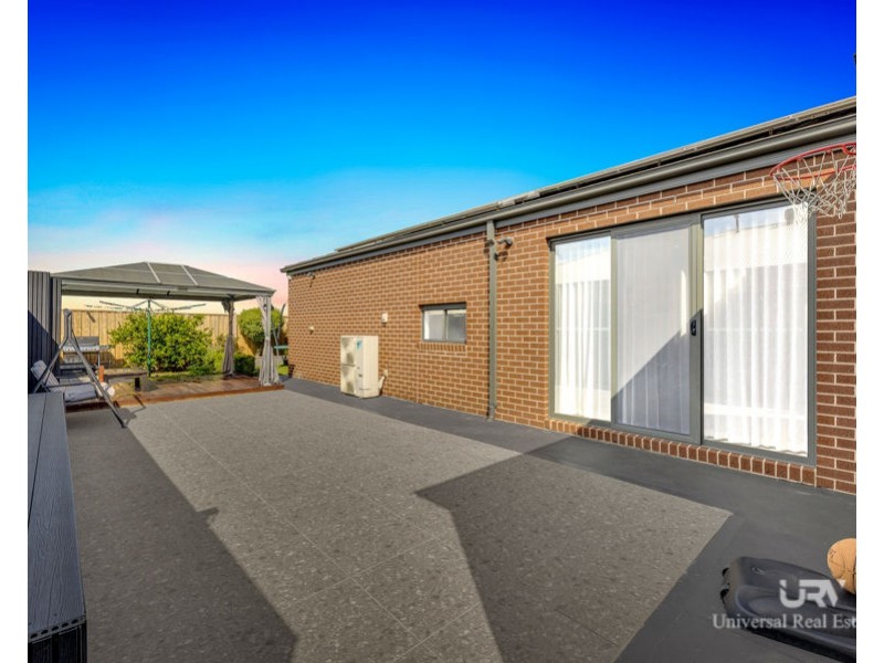 47 Falstone Circuit, Mickleham VIC 3064