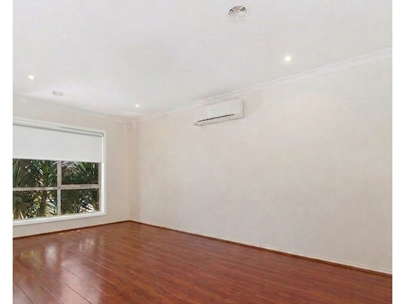 13 Fairhaven Bvd, Craigieburn VIC 3064