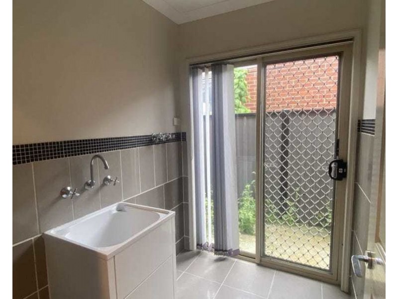 4 Maloney Avenue, Craigieburn VIC 3064