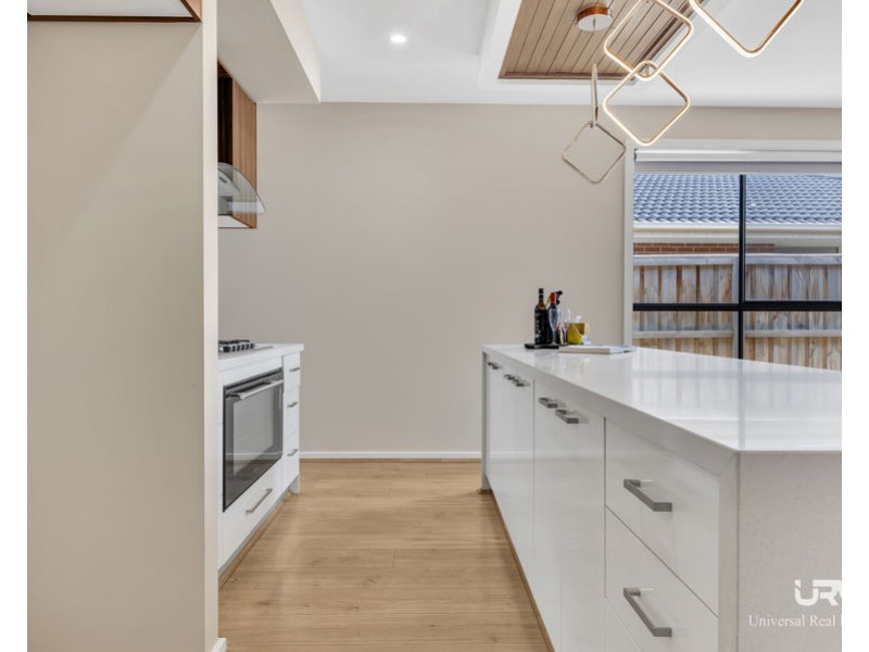 25 Fadaro St, Kalkallo VIC 3064