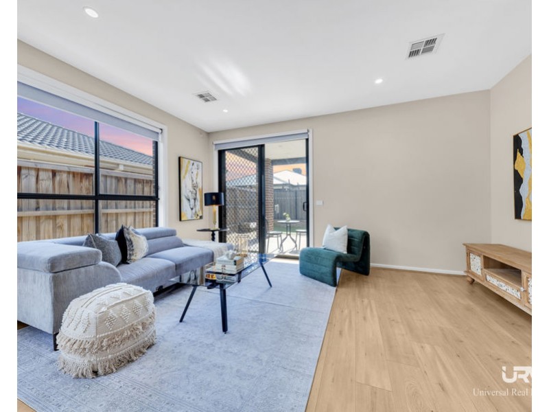25 Fadaro St, Kalkallo VIC 3064