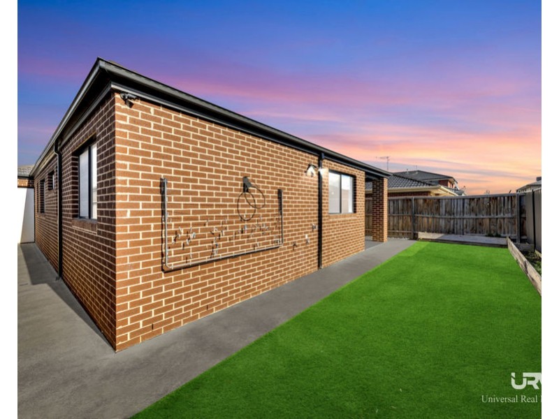 25 Fadaro St, Kalkallo VIC 3064