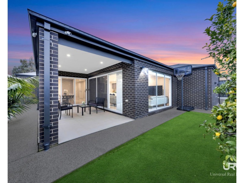 5 Montalto Street, Craigieburn VIC 3064