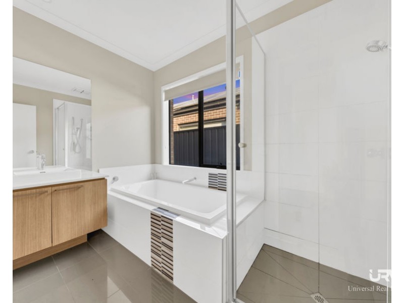 66 Loudon Circuit, Craigieburn VIC 3064
